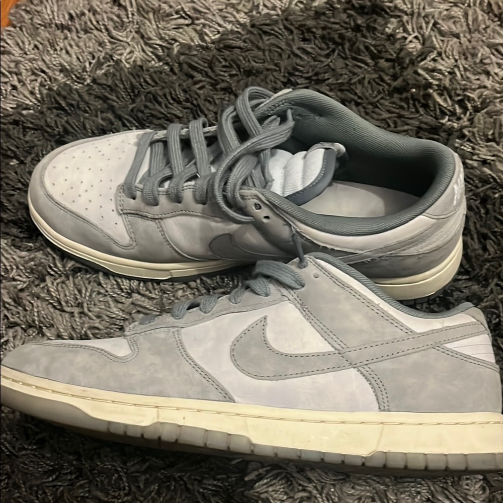Men's Grey Sneakers